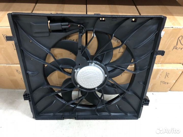 Вентилятор охлаждения радиатора Mercedes-Benz