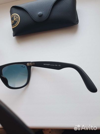 Солнцезащитные очки Ray Ban Wayfarer