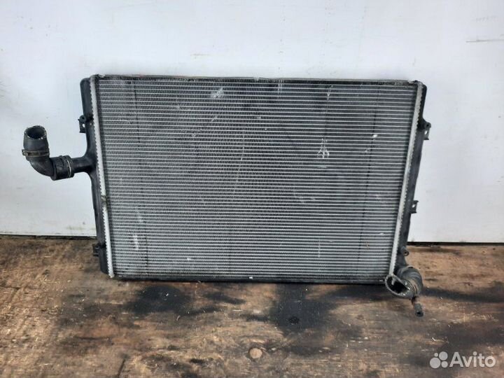 Радиатор основной Skoda Octavia A5 универсал 2.0