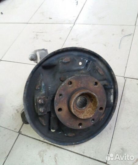 Кулак задний правый Renault Duster 2018г 4WD