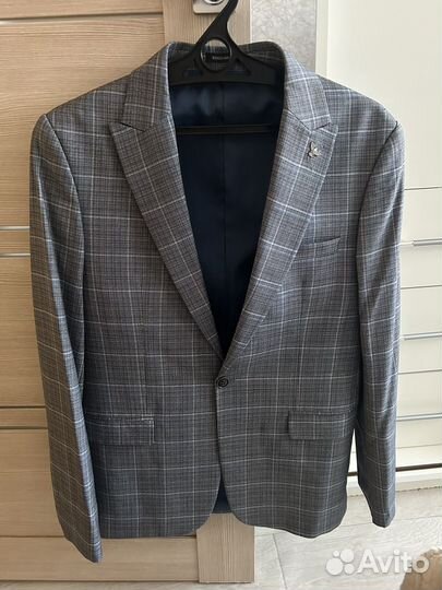 Костюм мужской