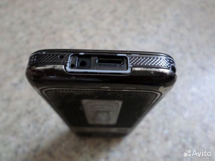 USB-кабель для старого телефона Nokia N67