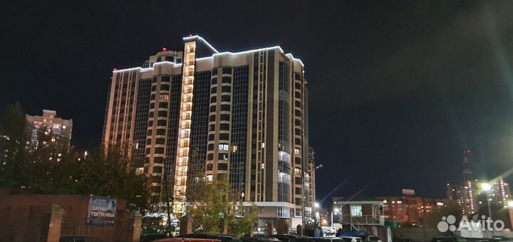 Уличное освещение / Подсветка дома / Неон