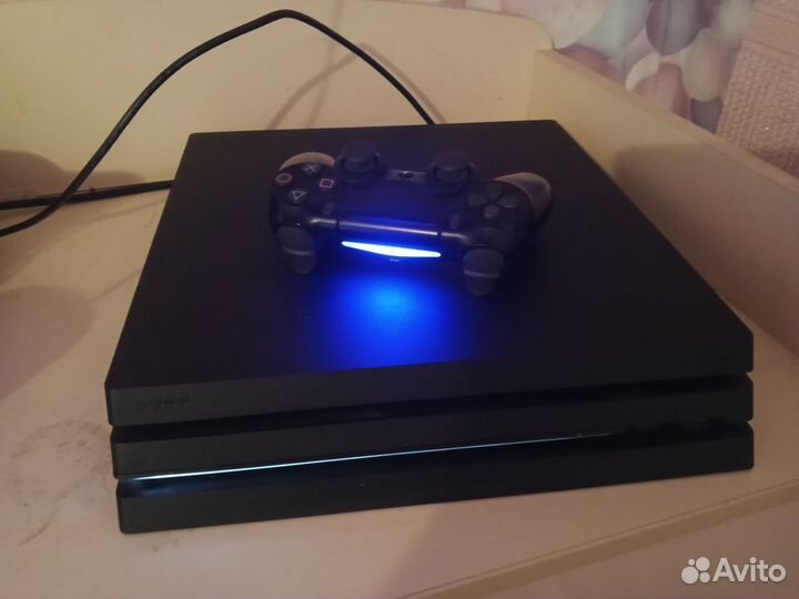 Sony playstation 4 PS4 pro 1tb с играми
