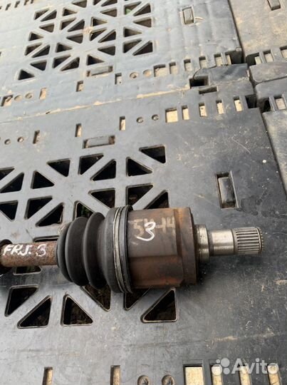 Привод правый Honda Stepwagon rf1 rf2 S-mx rh1 rh2