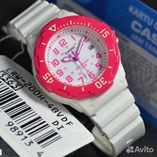 Часы наручные Casio LRW-200H-4B оригинал новые