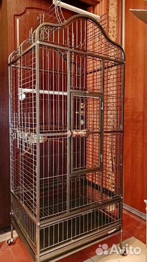 Большая клетка для попугая