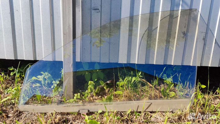 Стекло переднее левое ipsum 10