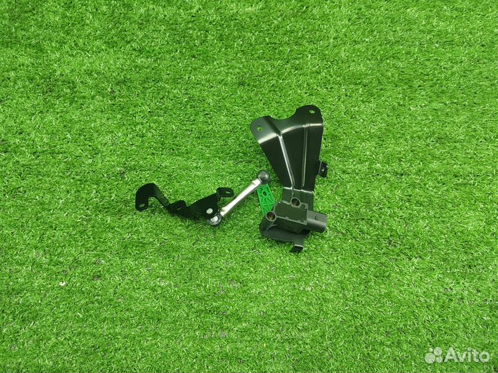 Датчик дорожного просвета Audi Q3 VAG