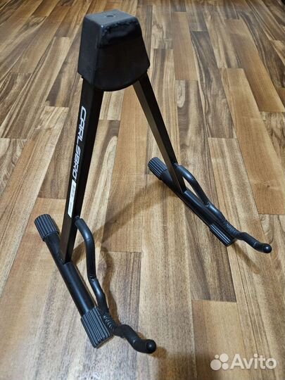 Подставка для гитары