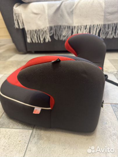 Автомобильный бустер mothercare