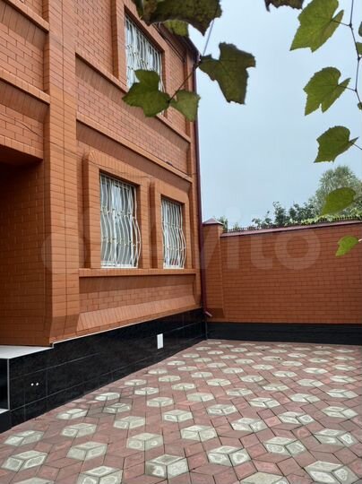 Дом 240 м² на участке 5,7 сот.