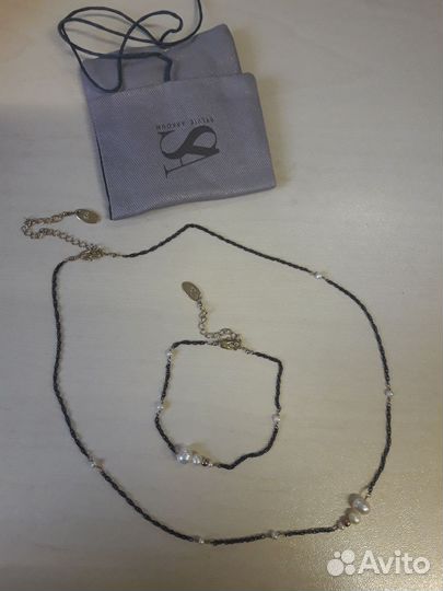 Колье, кулоны, браслеты