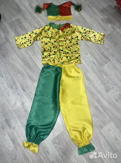Новогодний костюм для мальчика петрушка