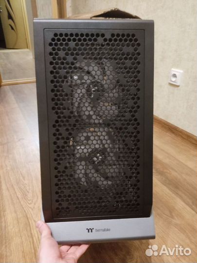 Компьютерный корпус Thermaltake Ceres 300 Tg