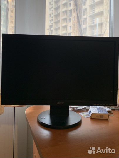 Монитор Acer V193HQV, черный