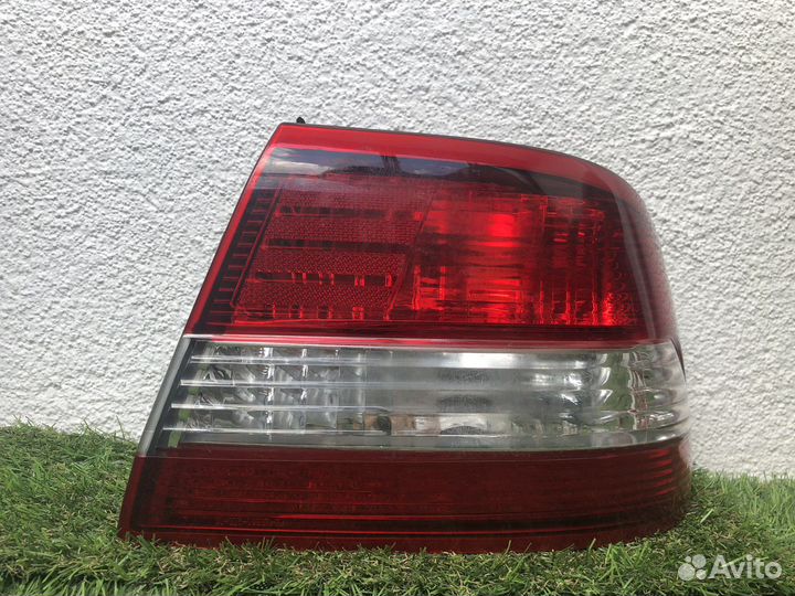 Фонарь задний правый nissan maxima a32