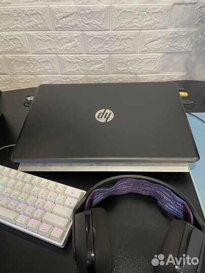 Ноутбук HP Pavilion 17-ab321ur