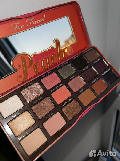 Палитра теней too faced