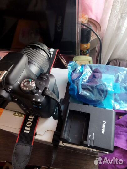 Зеркальный фотоаппарат canon