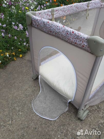 Детская кровать манеж