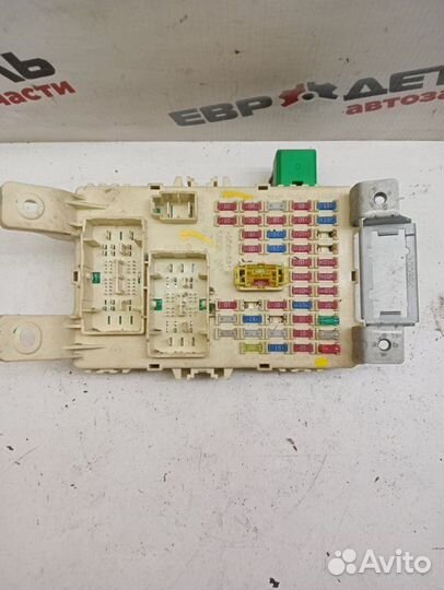 Блок предохранителей салонный Hyundai Solaris