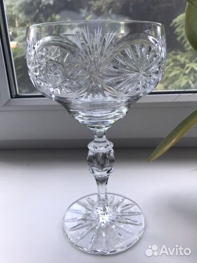 Ваза хрустальная
