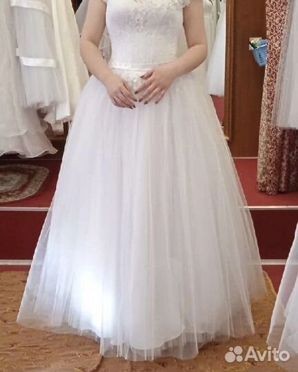 Свадебное платье