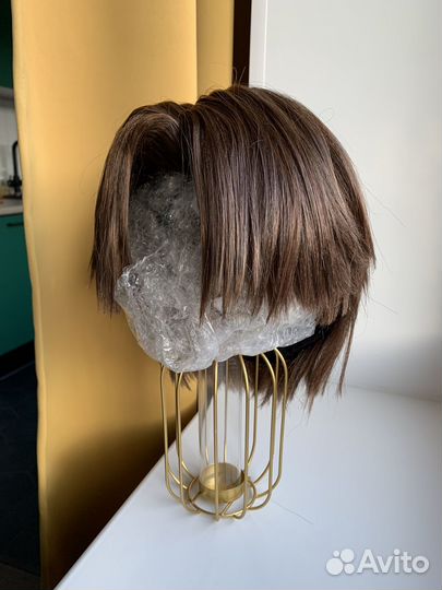 Парик, накладные бакенбарды и усы