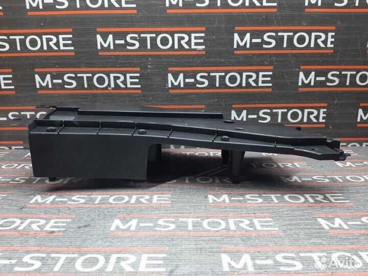 Ящик для инструментов левый Bmw X5 E53 M54B30 2006