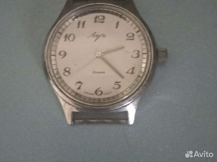 Часы наручные механические ссср