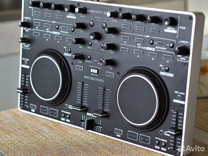 Dj контроллер Denon DN-MC2000