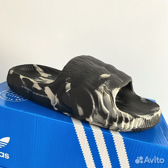 Шлёпки Adidas adilette