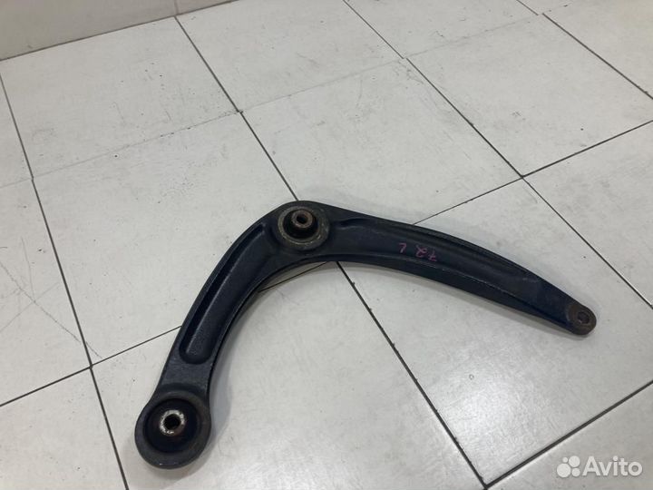 Рычаг передний левый Citroen C4 II (2010—2016)