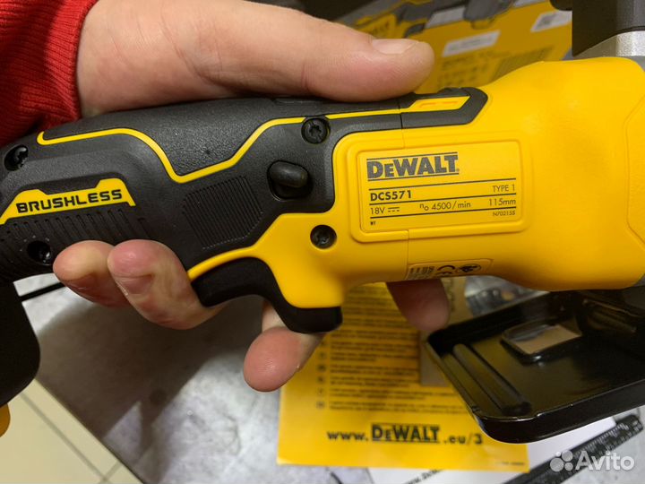 Мини циркулярная дисковая пила dewalt DCS571N 18В