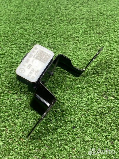 Датчик удара задний Mercedes-Benz E-Class W213