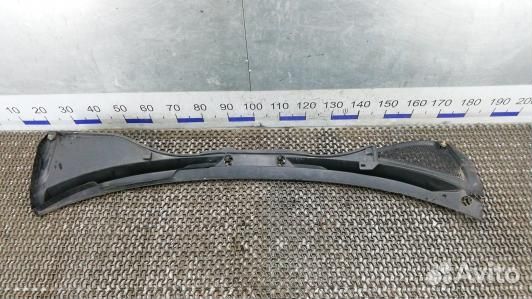 Накладка декоративная (жабо, дождевик) audi Q7 (NB