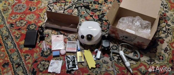 Для наращивания и маникюра ногтей