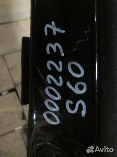 Бампер передний Volvo S60 2000-2009