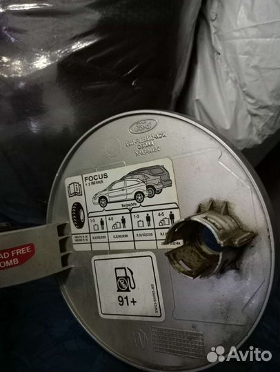 Лючок бензобака ford focus 1
