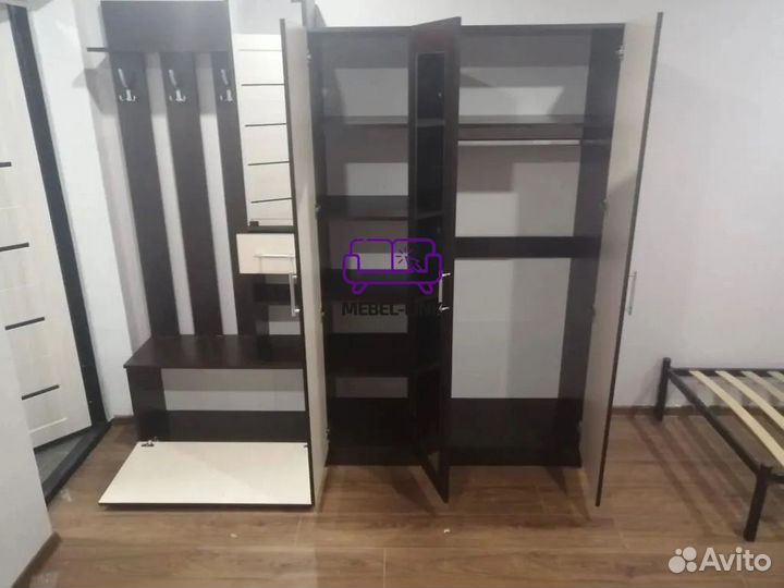 Шкаф распашной новый