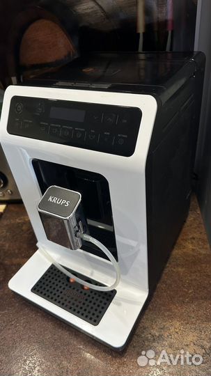 Автоматическая кофемашина Krups Evidence EA890110