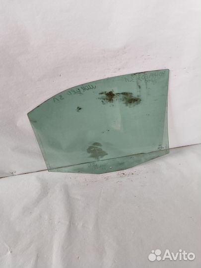 Стекло задней левой двери Ford Mondeo 3