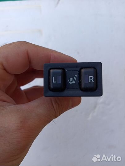 Кнопка подогрева сидения Toyota Camry ACV40