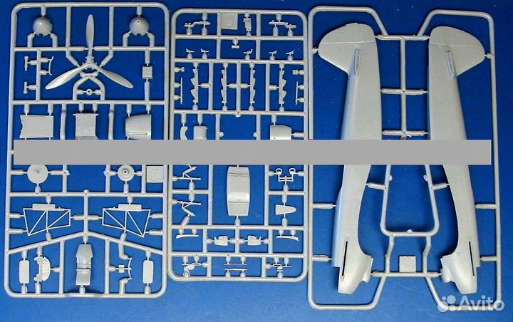 Сборная модель Як-9дд. масштаб 1/48