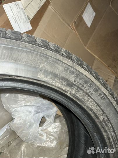 Michelin X-Ice 245/45 R18