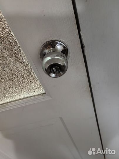 Межкомнатные двери бу 60 см с коробкой