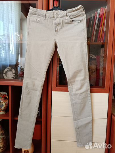 Джинсы levis, Uniqlo, esprit