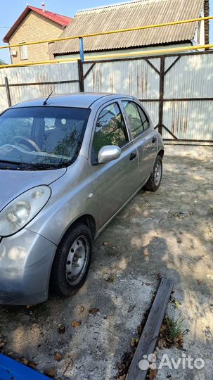 Nissan March, 2004