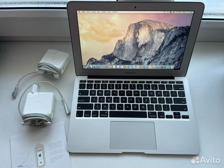 Apple MacBook Air 11 A1370 с двумя зарядками